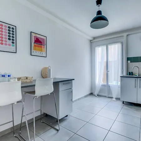 La Maison Bleue 65 M2 , Coeur Des Minimes A Lägenhet