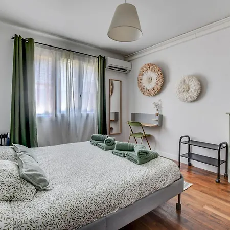 La Maison Bleue 65 M2 , Coeur Des Minimes A Apartment *